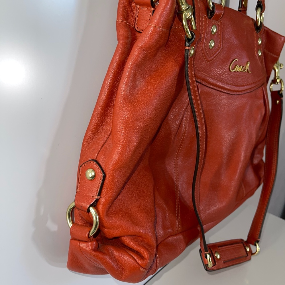 Coach Ashley Convertible Hobo in Burnt Orange‎ - Picture 4 of 11